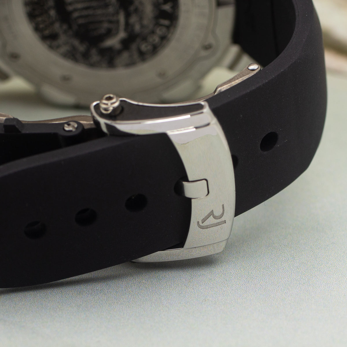 Romain Jerome Moon Dust-DNA Apollo 11 Limited Edition