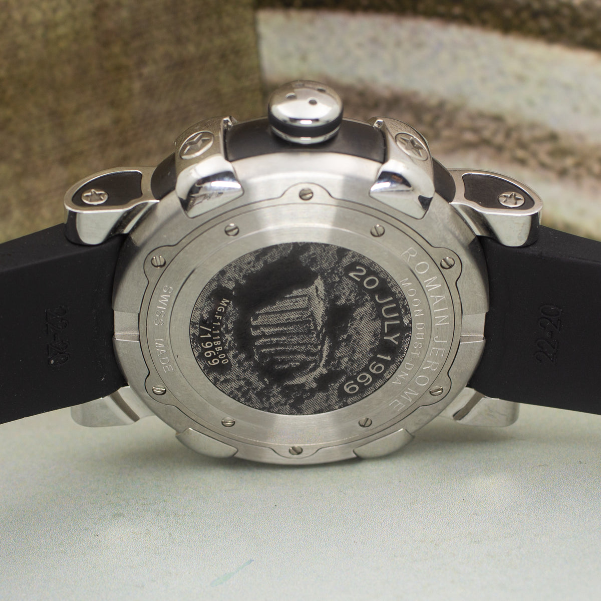 Romain Jerome Moon Dust-DNA Apollo 11 Limited Edition