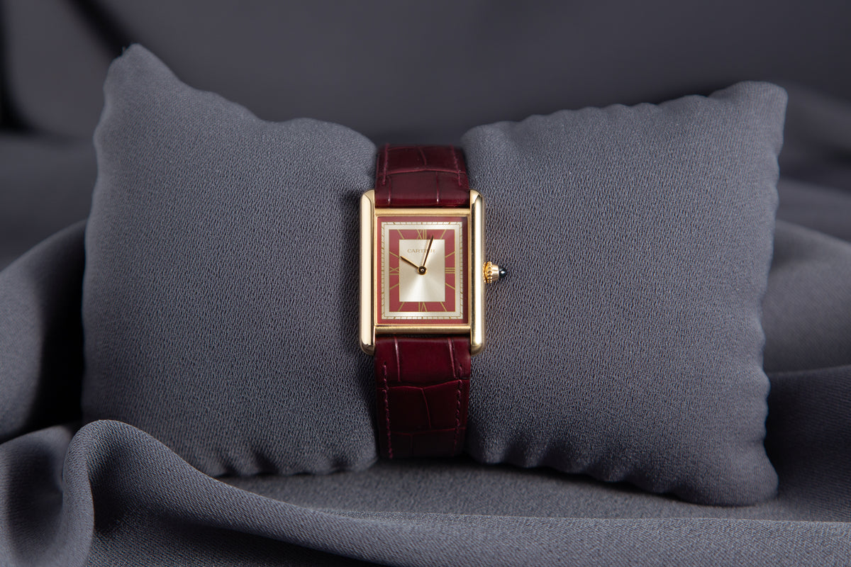 Cartier Tank Louis Cartier Medium in Yellow Gold