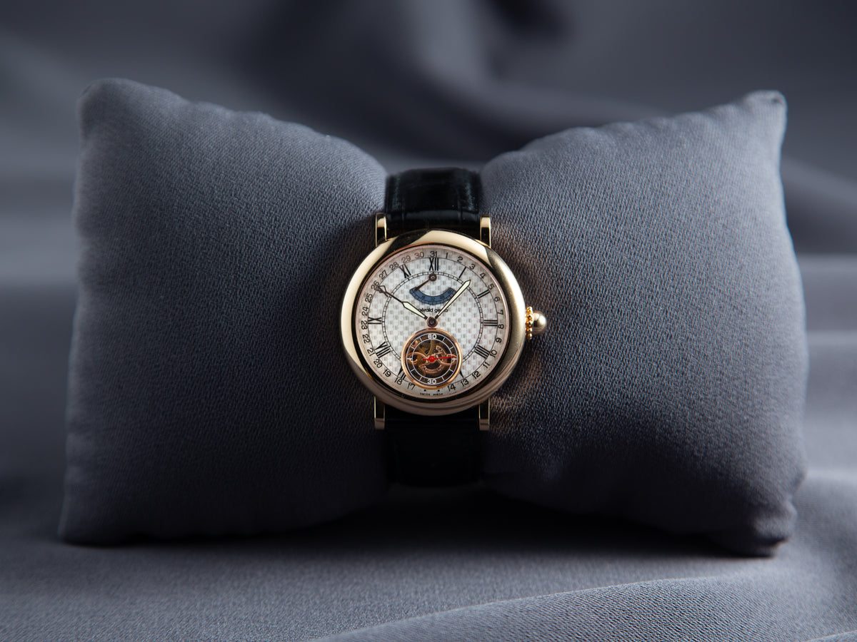 Gerald Genta Arena Tourbillon in Yellow Gold