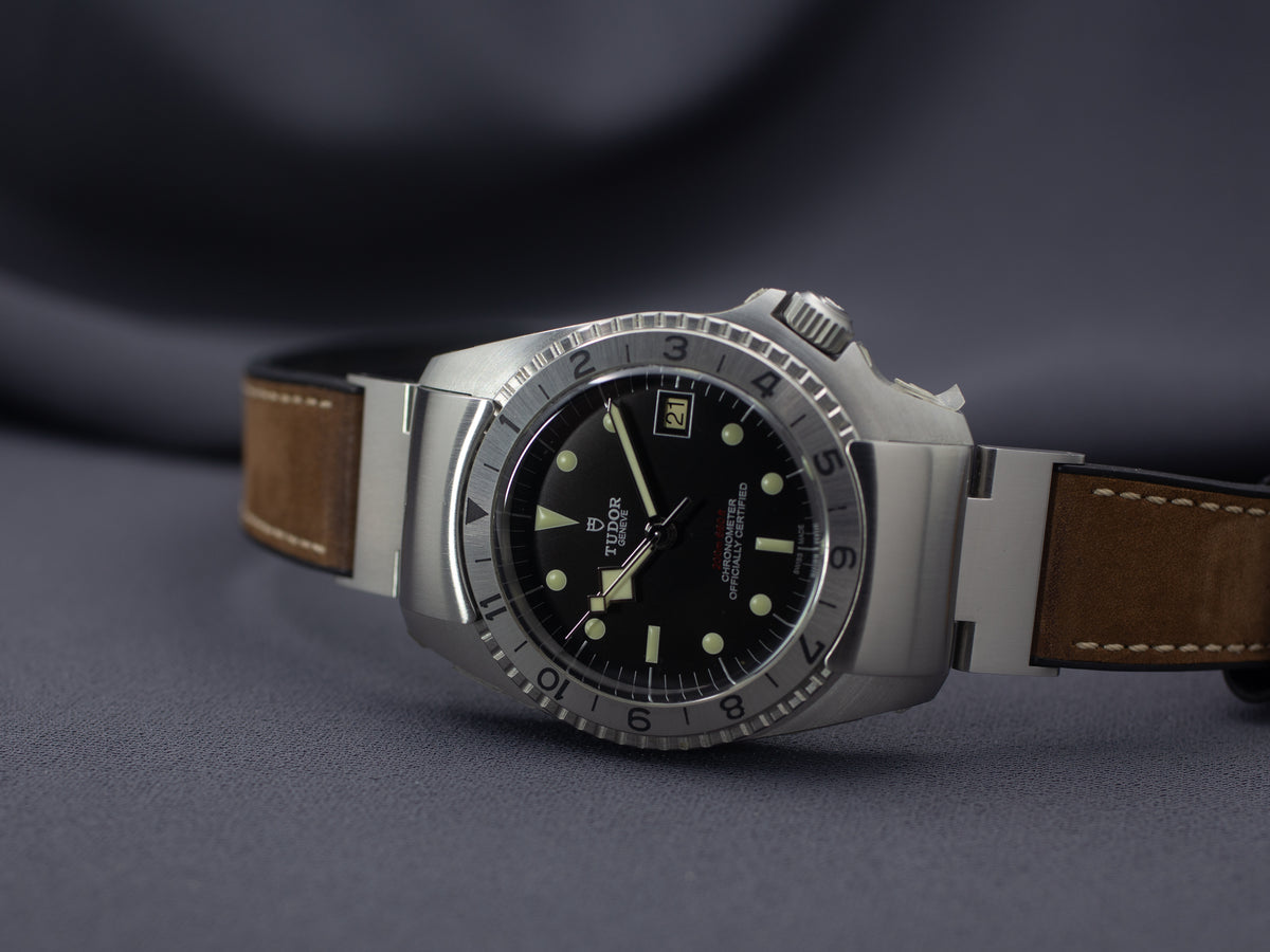 Tudor Black Bay P01