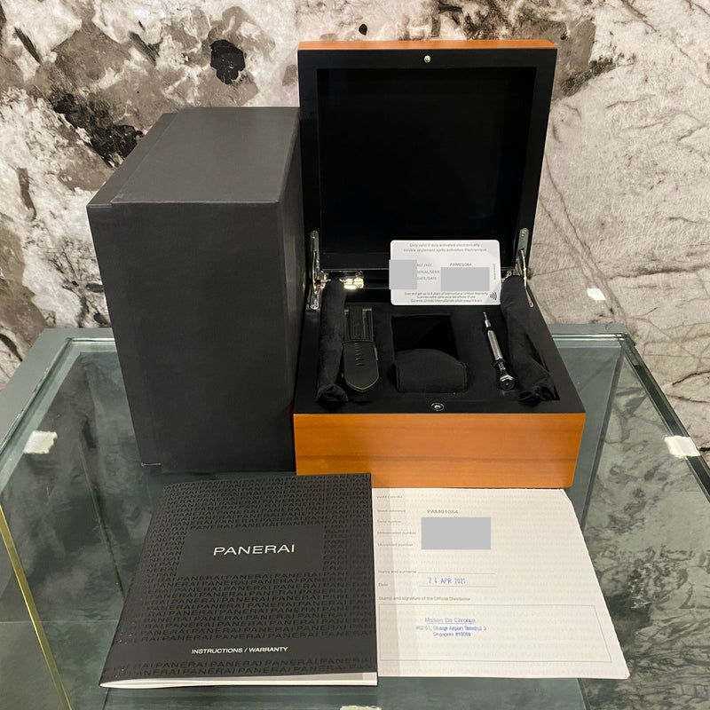 Panerai Luminor Base Logo PAM 1084 W