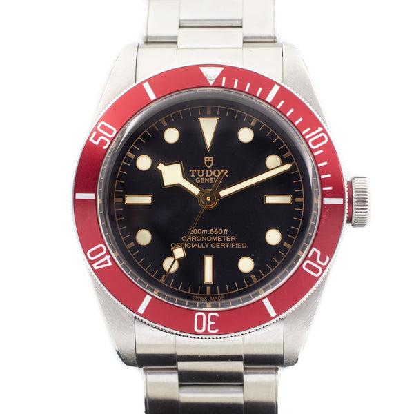 Tudor Heritage Black Bay Red