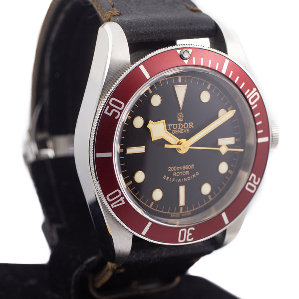 Tudor Heritage Black Bay Burgundy "Rose Logo"