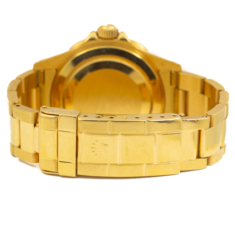 Rolex Submariner Date in 18k Yellow Gold